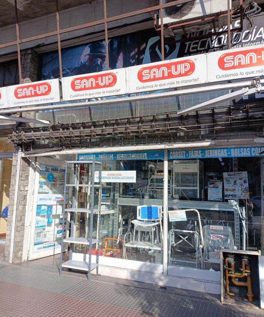 Foto de LOCAL COMERCIAL EN VENTA SOBRE AV. RIVADAVIA – FLORES, imagen 5
