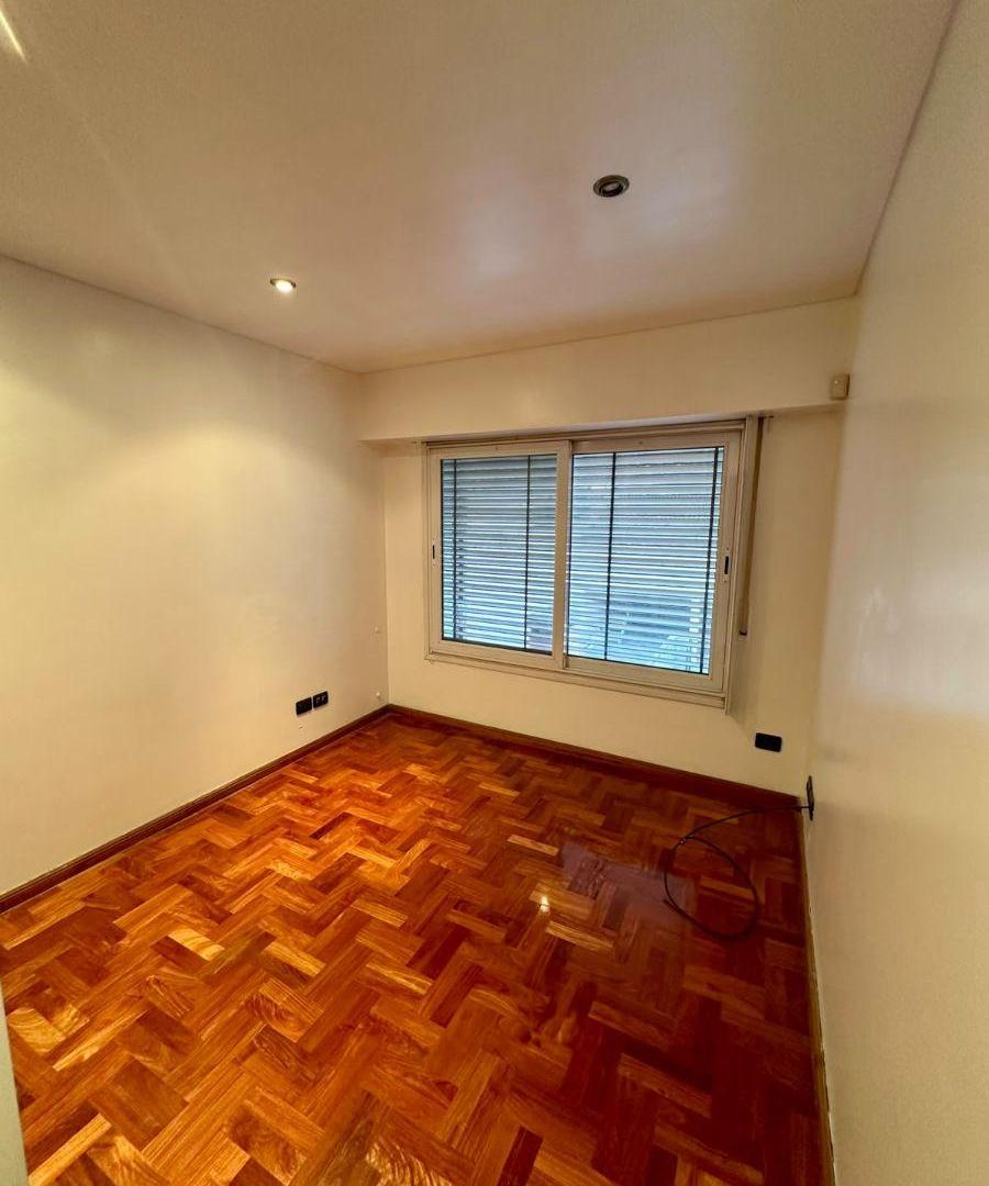 Foto de ALQUILER – Triplex de categoría en Villa Bosch | doble suite, jacuzzi y, imagen 4