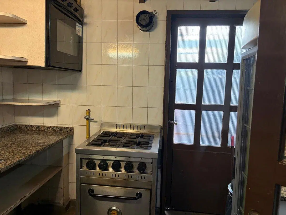 VENTA LOCAL COMERCIAL / HOY SALÓN DE FIESTAS 4