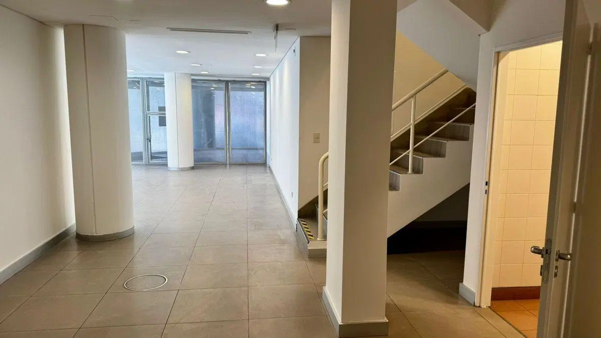 VENTA LOCAL COMERCIAL EN ESQUINA - EX BANCO 2