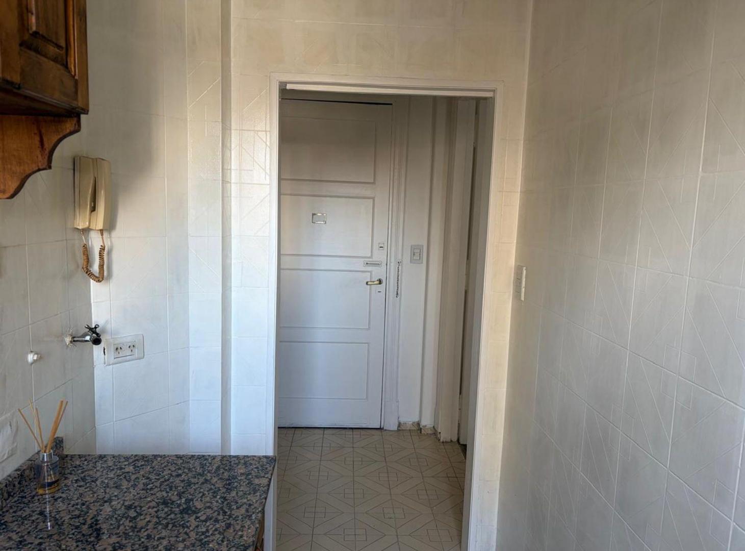 Foto de Venta departamento 2 ambientes Paternal, imagen 1