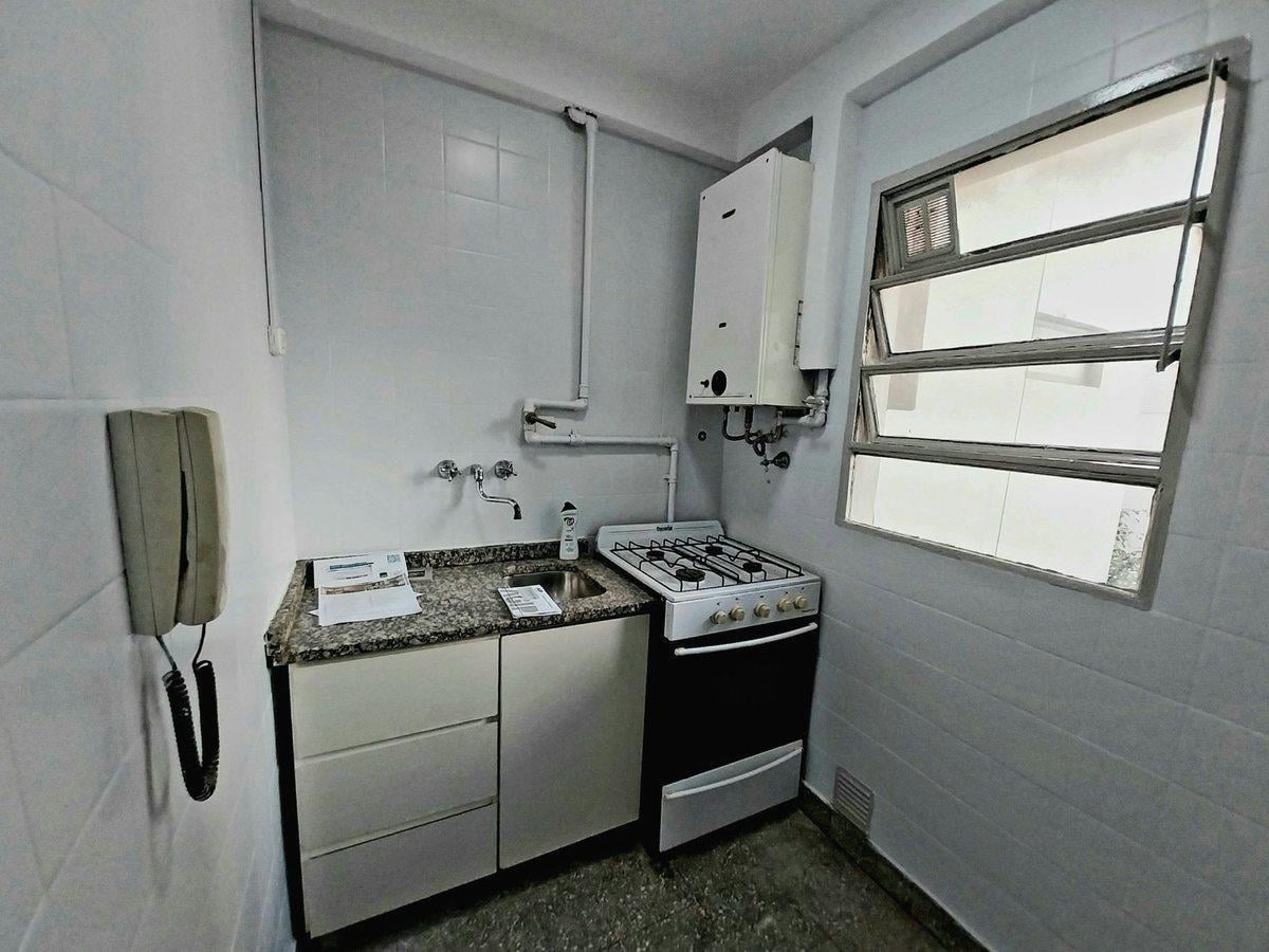 Foto de DEPARTAMENTO 2 AMBIENTES EN ALQUILER – RECOLETA, imagen 3