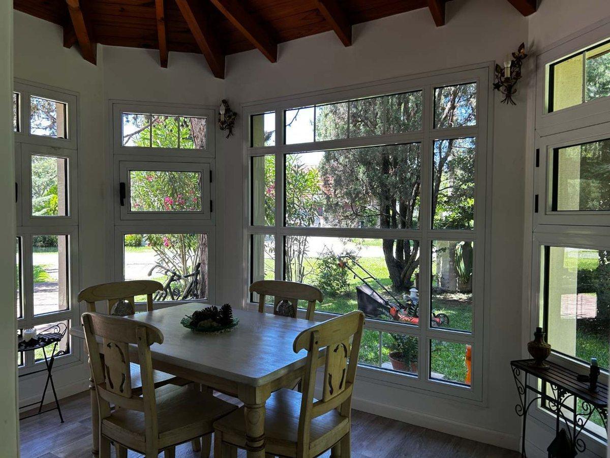 Foto de Venta casa 4 amb. c/piscina B° Golfer's Pilar, imagen 1