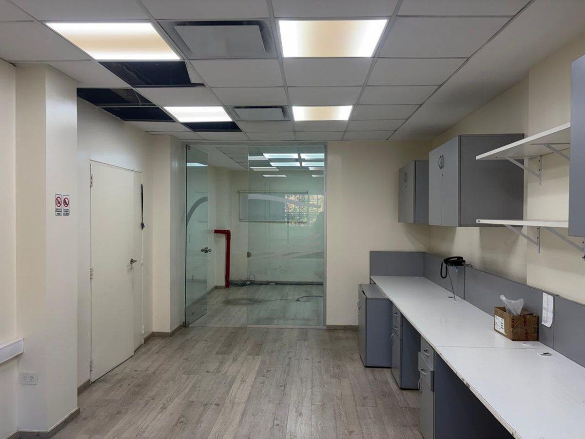 Foto de Venta Oficina en Caballito Ascensor Patio Terraza, imagen 2