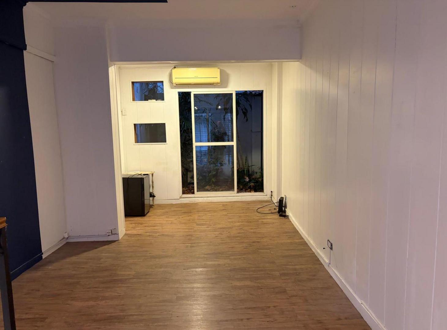 Foto de Venta local a la calle con sótano Belgrano, imagen 4