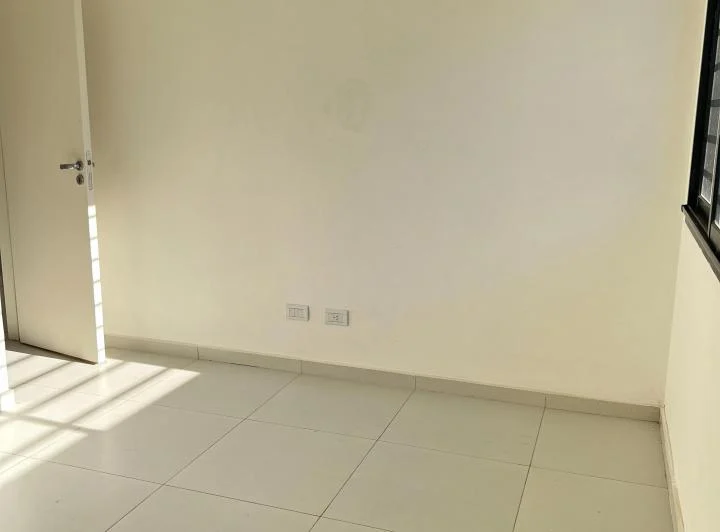 ALQUILER - MODERNO DEPARTAMENTO EN PLANTA BAJA CON AMPLIOS ESPACIOS Y COCHERA 5