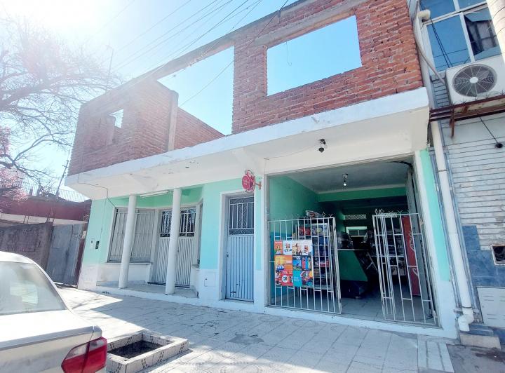 Casa en venta ..zona centro-comercial Perico 3