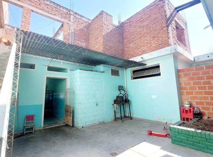 Casa en venta ..zona centro-comercial Perico 2