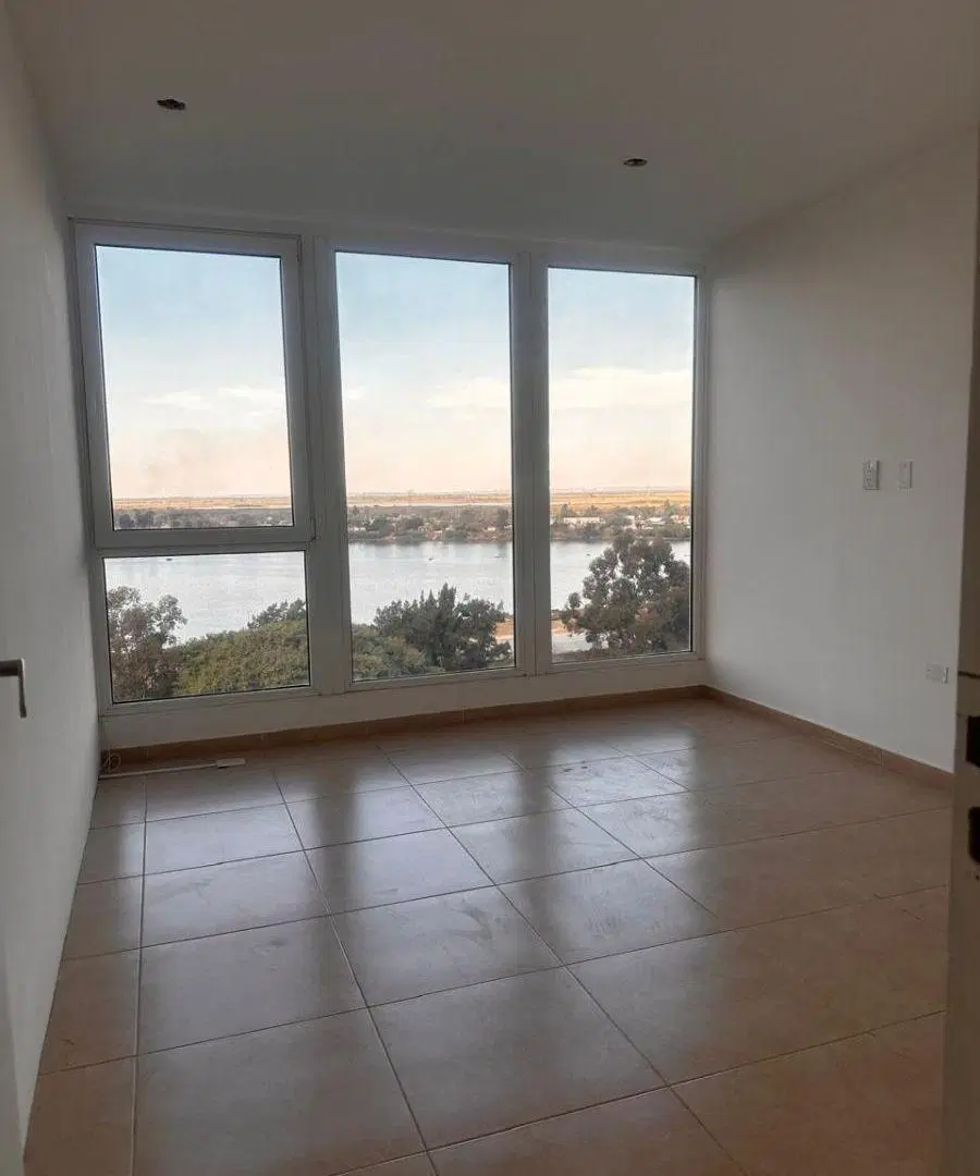ALQUILER OFICINA COMERCIAL VISTA AL RIO 5