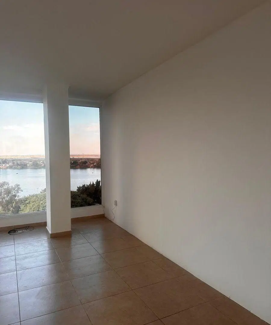 ALQUILER OFICINA COMERCIAL VISTA AL RIO 1