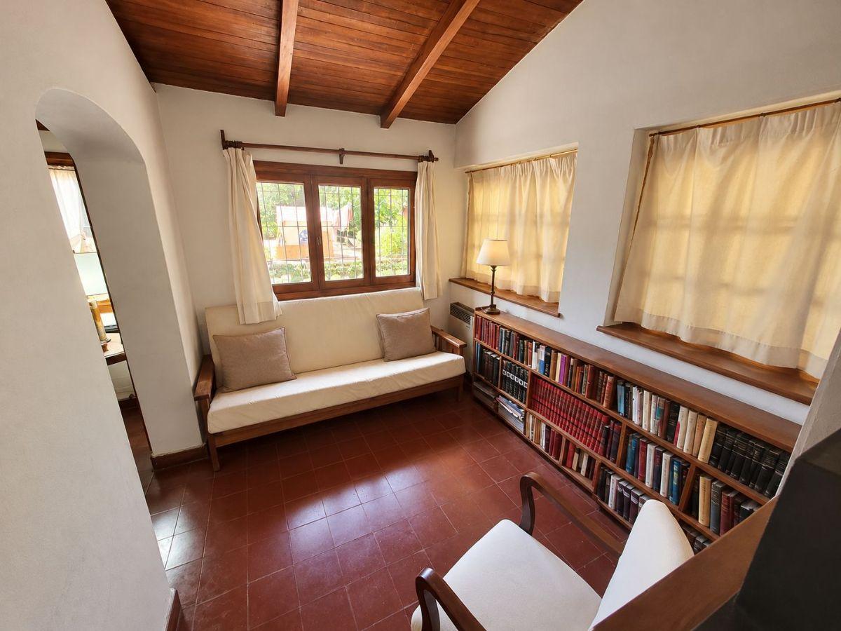 Foto de Casa con gran jardín y potencial, en excelente zona de Acassuso, imagen 4