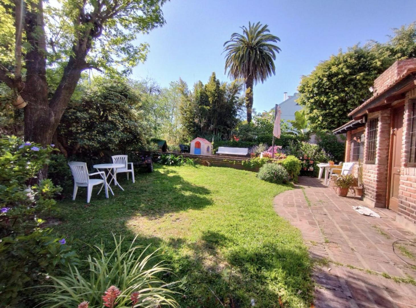 Foto de Casa con gran jardín y potencial, en excelente zona de Acassuso, imagen 1