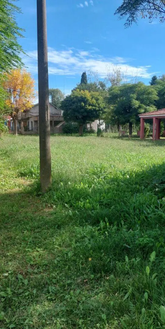 VENTA DE TERRENO CON CASA A DEMOLER - CASTILLA (BS AS) 2