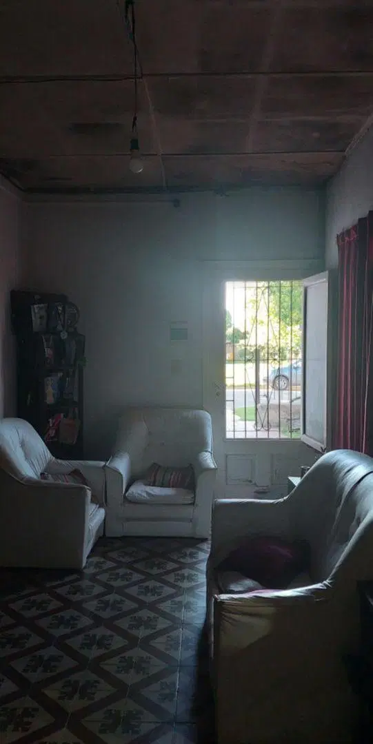 HERMOSA CASA EN VENTA EN LA MAS LINDA CUADRA DEL PUEBLO RAWSON - BS AS 3