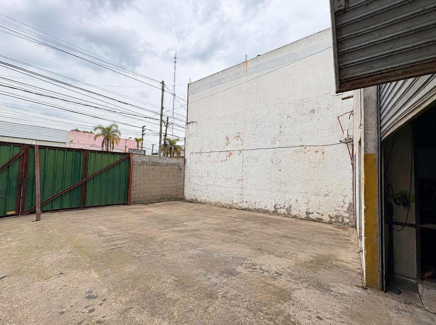 Foto de GALPÓN COMERCIAL 10 x 50 SOBRE AV. HIPÓLITO YRIGOYEN – GENERAL PACHECO, imagen 1