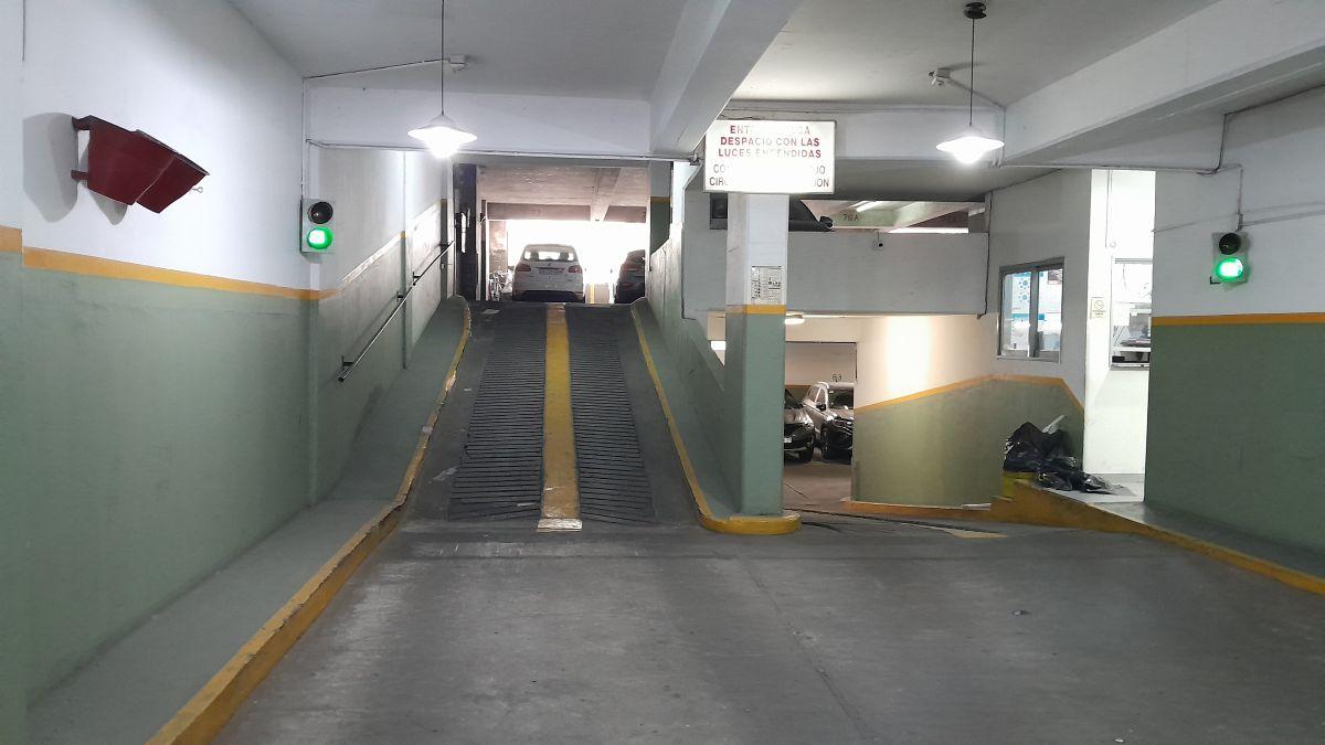 Foto de Cochera en Venta en Colegiales – Excelente Acceso y Seguridad, imagen 1