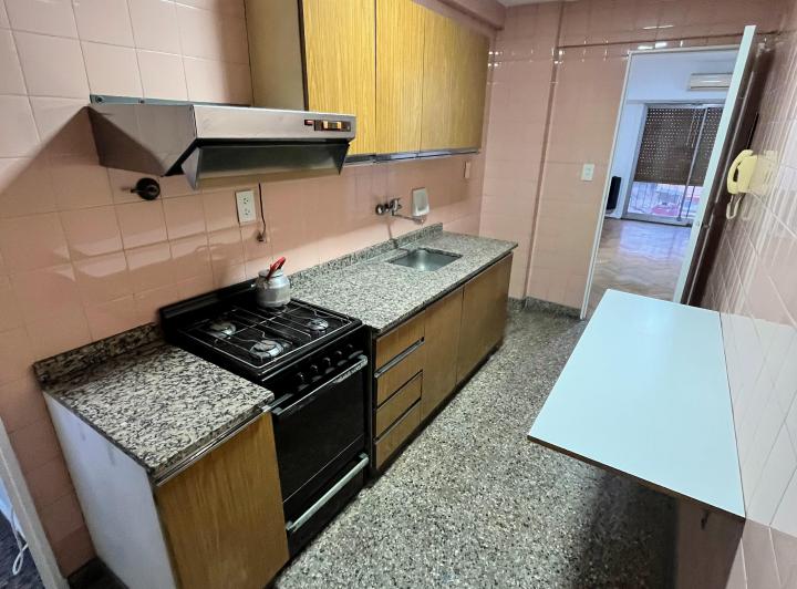 Alquiler de departamento en Monserrat 2