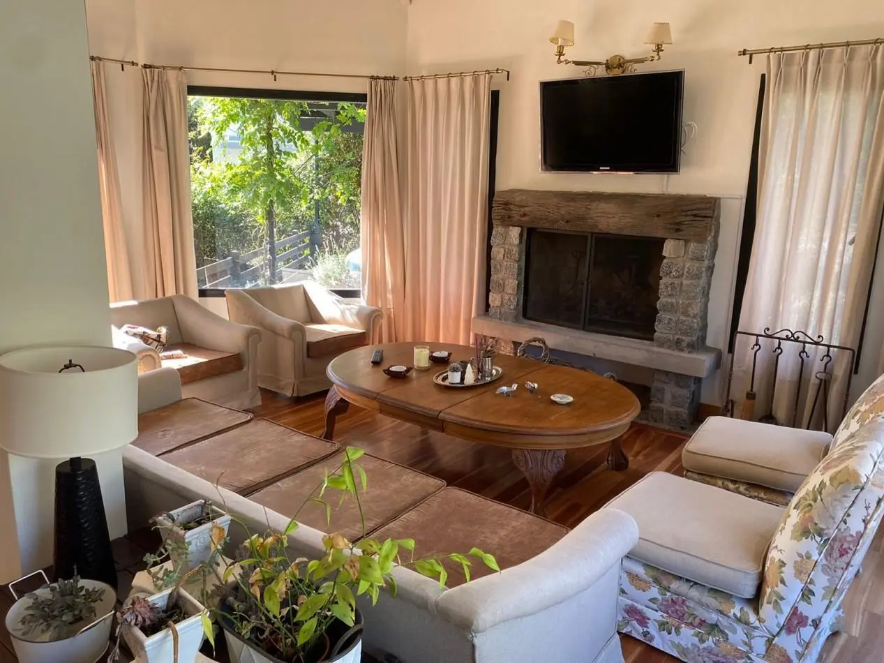 Chalet de Estilo en Rumenco, Los Pinos 4