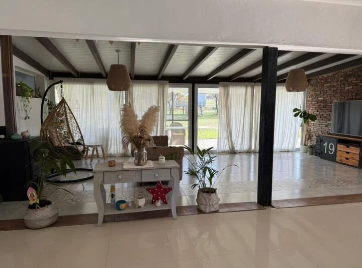 Alquilo casa de 3 dormitorios 4