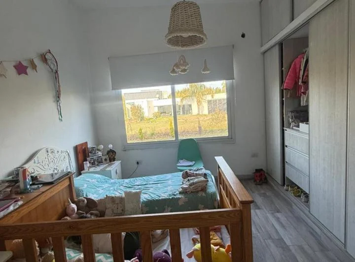 Alquilo casa de 3 dormitorios 1