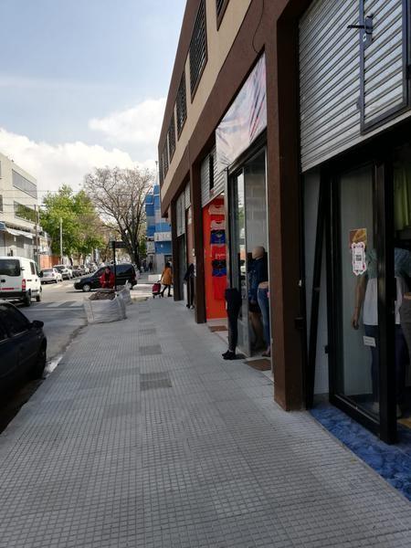Foto de Local en Venta en Flores, Capital Federal, Buenos Aires, imagen 1