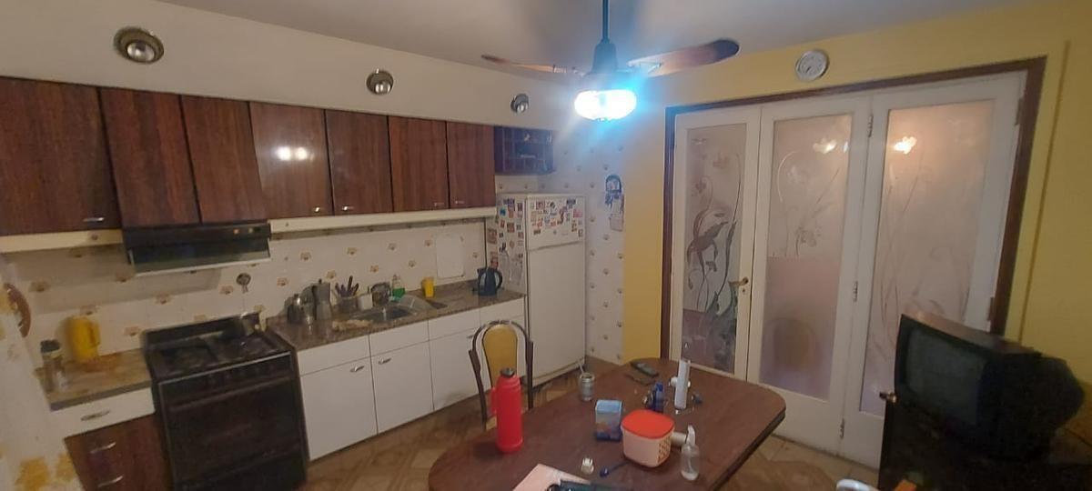 Foto de Departamento PH en Venta en Monte Castro, Capital Federal, Buenos Aires, imagen 4