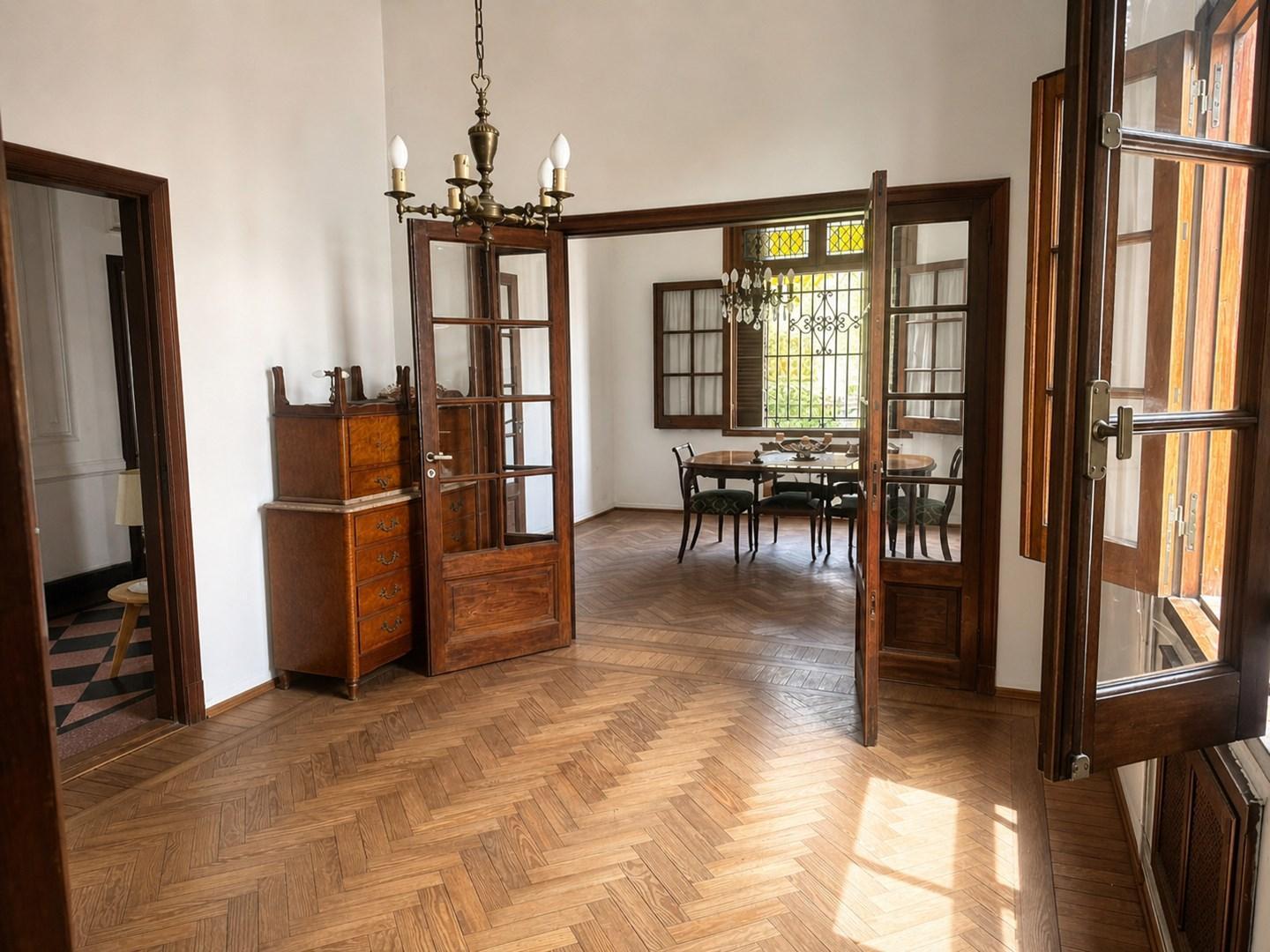 Foto de Casa Triplex en Venta en Villa Devoto, Capital Federal, Buenos Aires, imagen 2