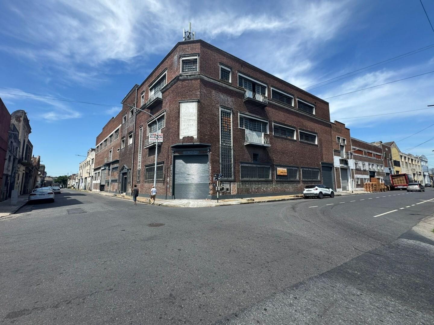 Foto de Depósito en Alquiler en Avellaneda, G.B.A. Zona Sur, Argentina, imagen 1