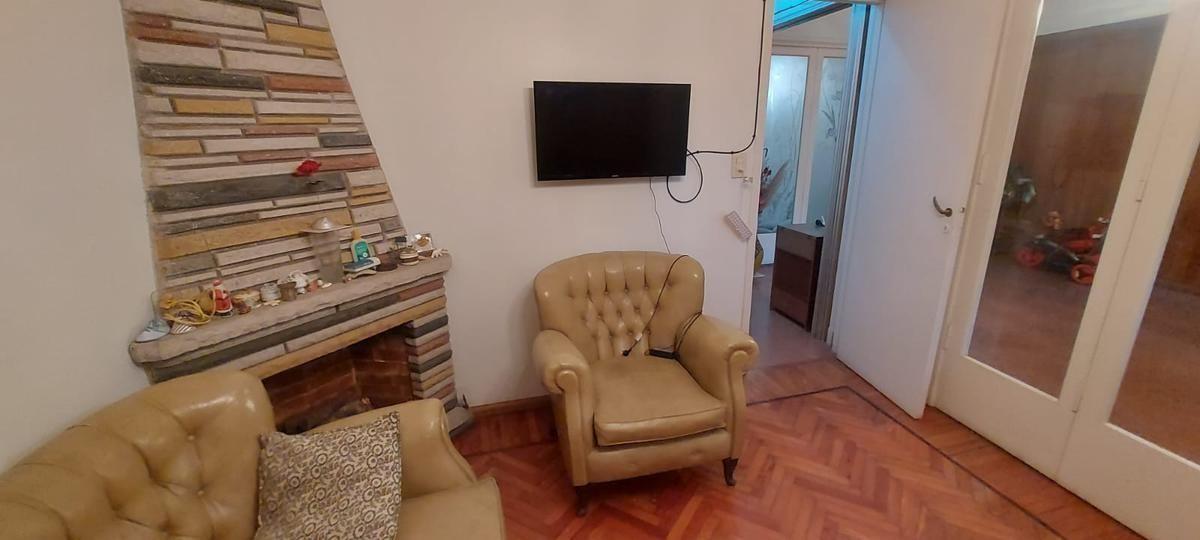 Foto de Departamento PH en Venta en Monte Castro, Capital Federal, Buenos Aires, imagen 5