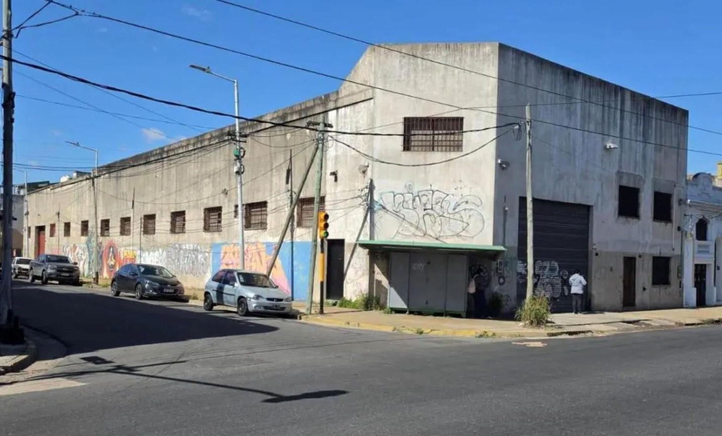 Foto de Depósito en Alquiler en Piñeyro, Avellaneda, G.B.A. Zona Sur, imagen 2