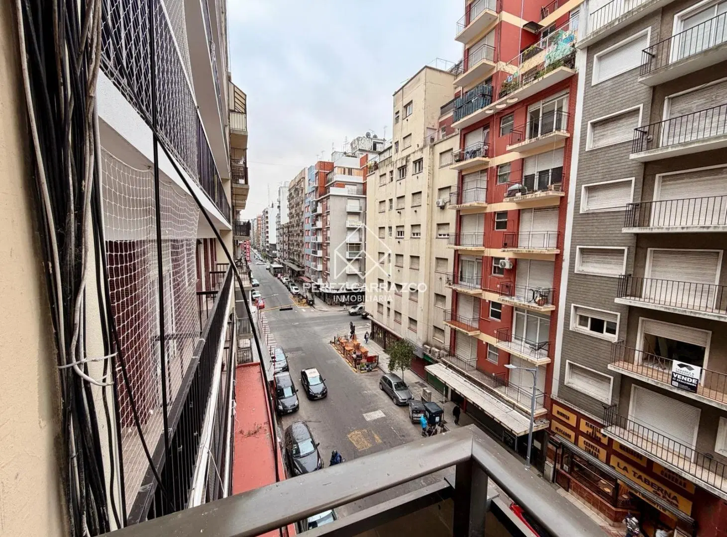 2 AMB CON BALCON A LA CALLE DEPENDENCIA Y LAVADERO - ZONA CENTRO 2