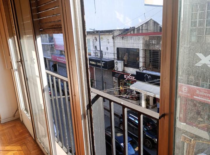 Flores 2 ambientes, comercial ó vivienda, sin comisión 2