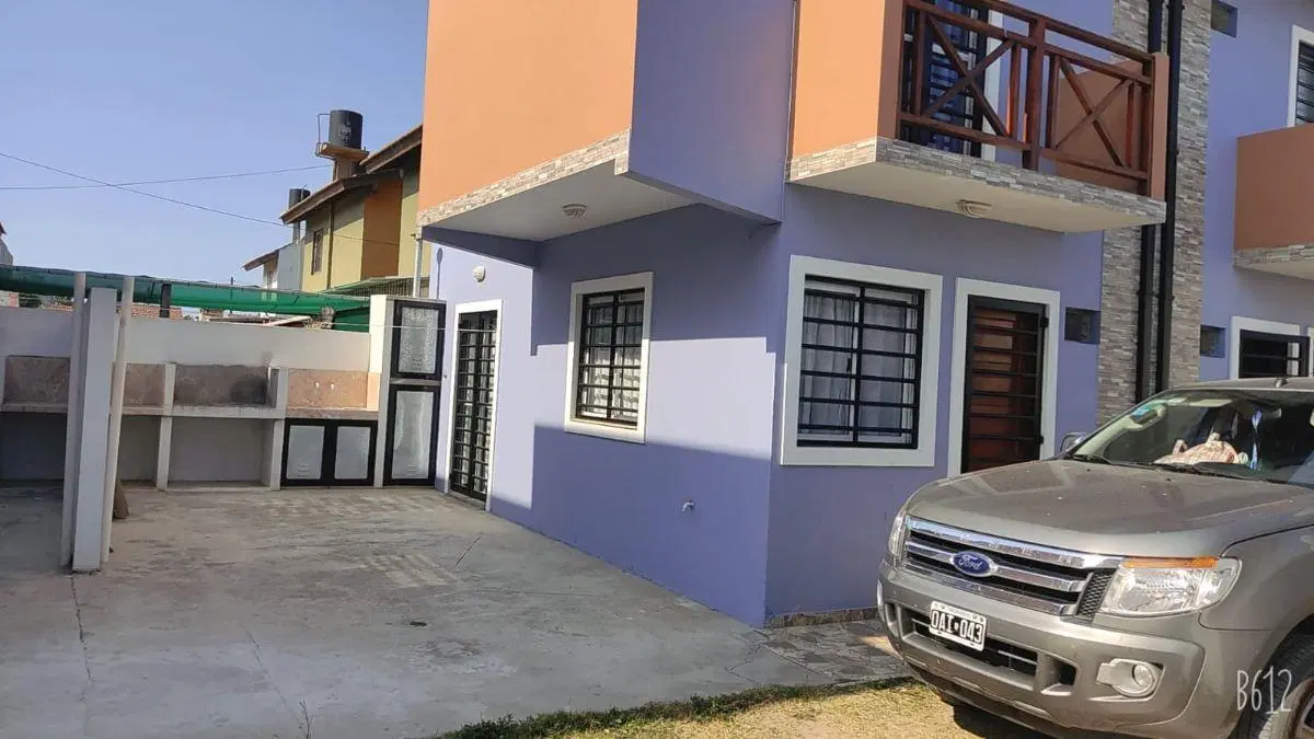 DUPLEX AL MEDIO AMOBLADO -ZONA PLAYAS AMPLIAS!! 5
