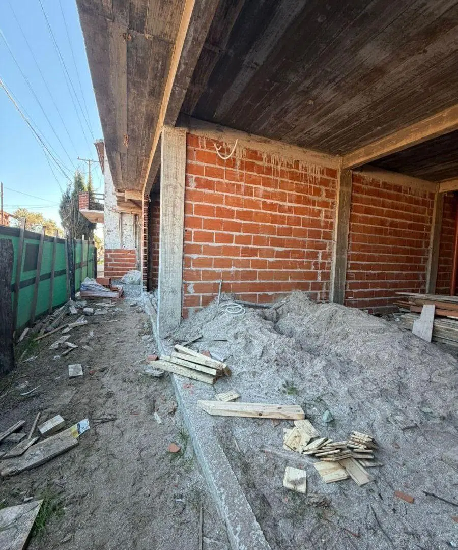 Oportunidad en Pozo: Local Comercial en Excelente Zona - Mar del Tuyú 4