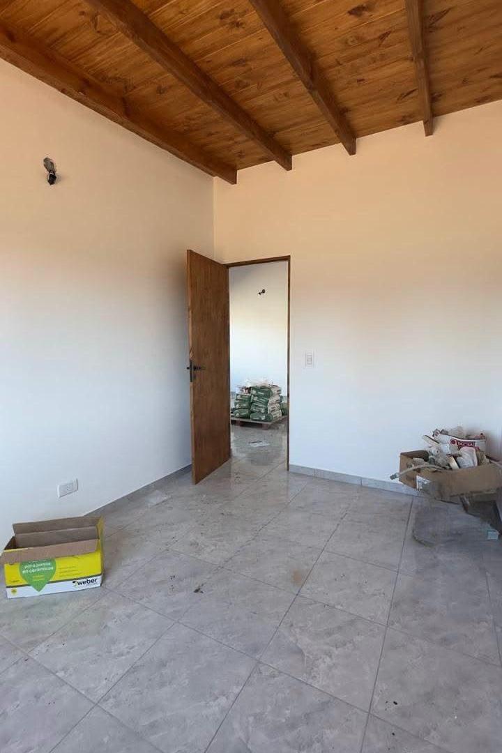 Foto de Chalet 3 Ambientes| Al Frente , con Patio, Parrilla y Espacio vehicular., imagen 4