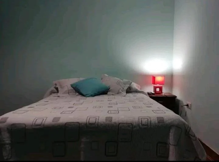 Se alquila departamento en excelentes condiciones listo para avitar . 1