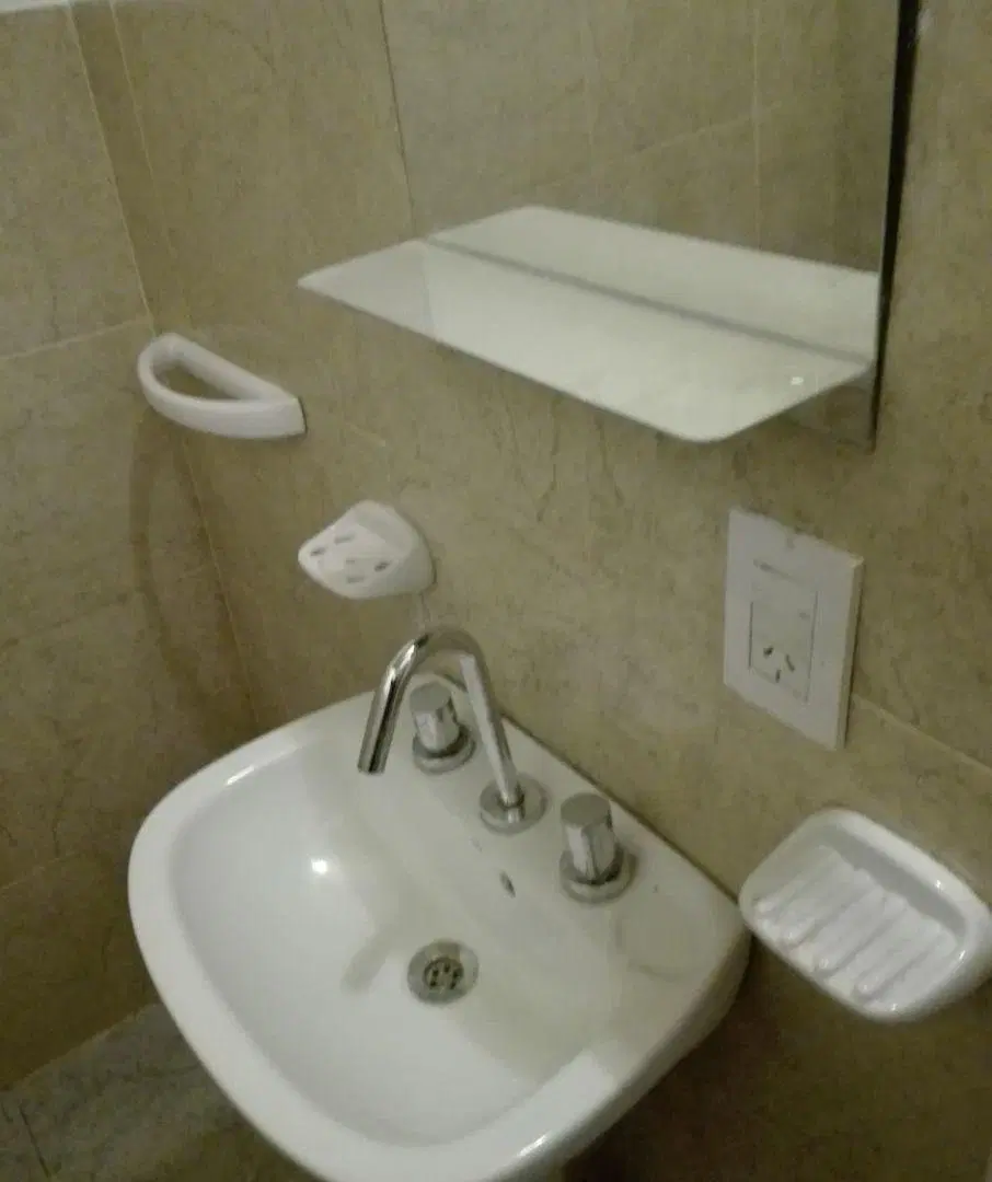 Departamento en alquiler. Excelente zona. General Roca 2