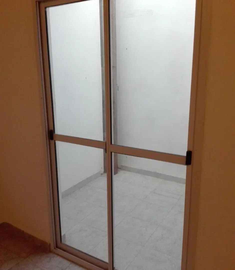 Departamento en alquiler. Excelente zona. General Roca 8