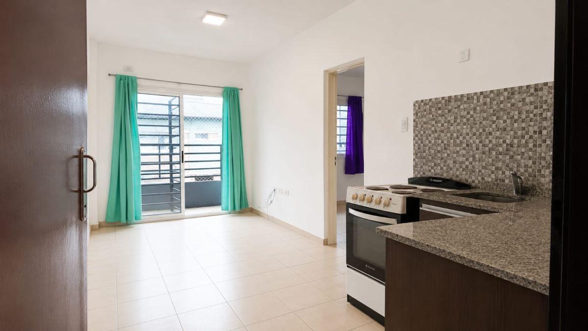 Foto de DEPARTAMENTO 2 AMBIENTES AL FRENTE EN ALQUILER - Boulevard de los, imagen 4