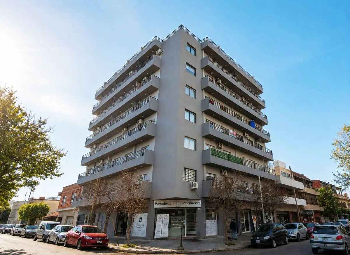 DEPARTAMENTO 2 AMBIENTES AL FRENTE EN ALQUILER - Boulevard de los Italianos 99 - Villa Dominico 1