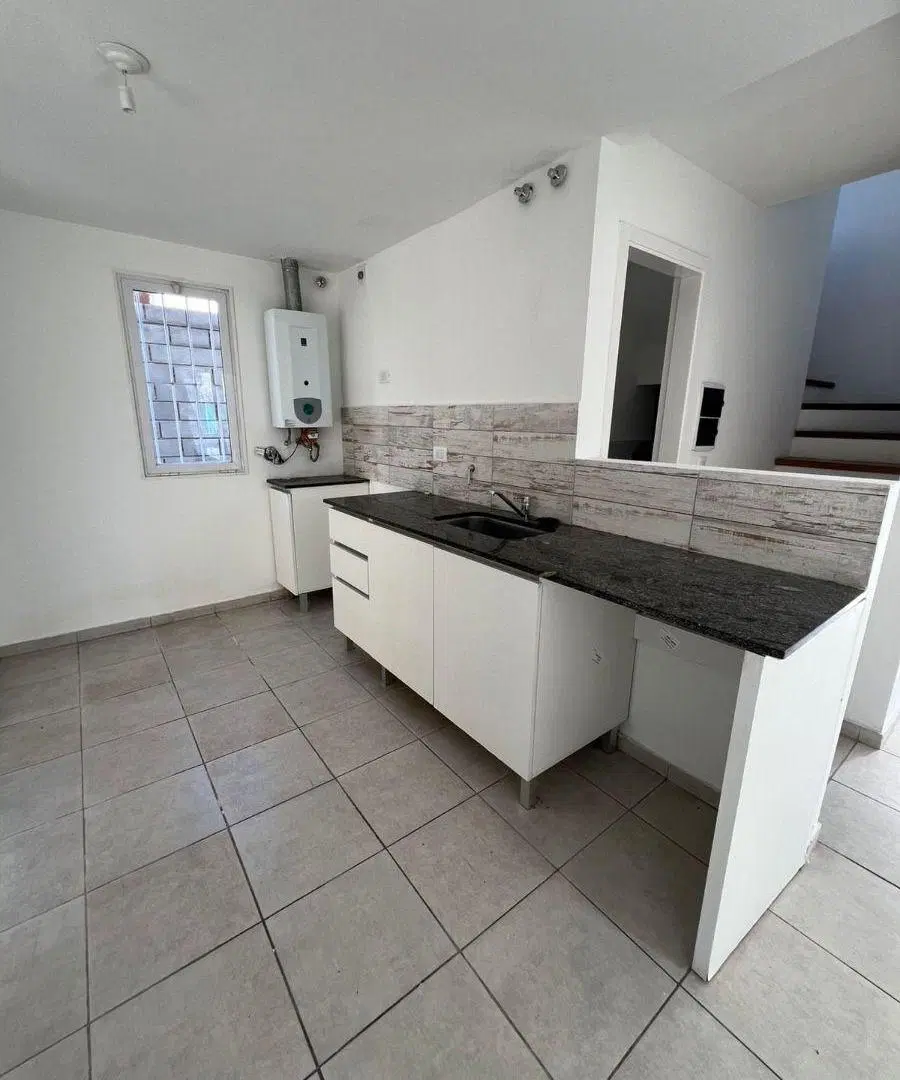 VENTA Duplex 2 dormitorios - 20 de Junio 3