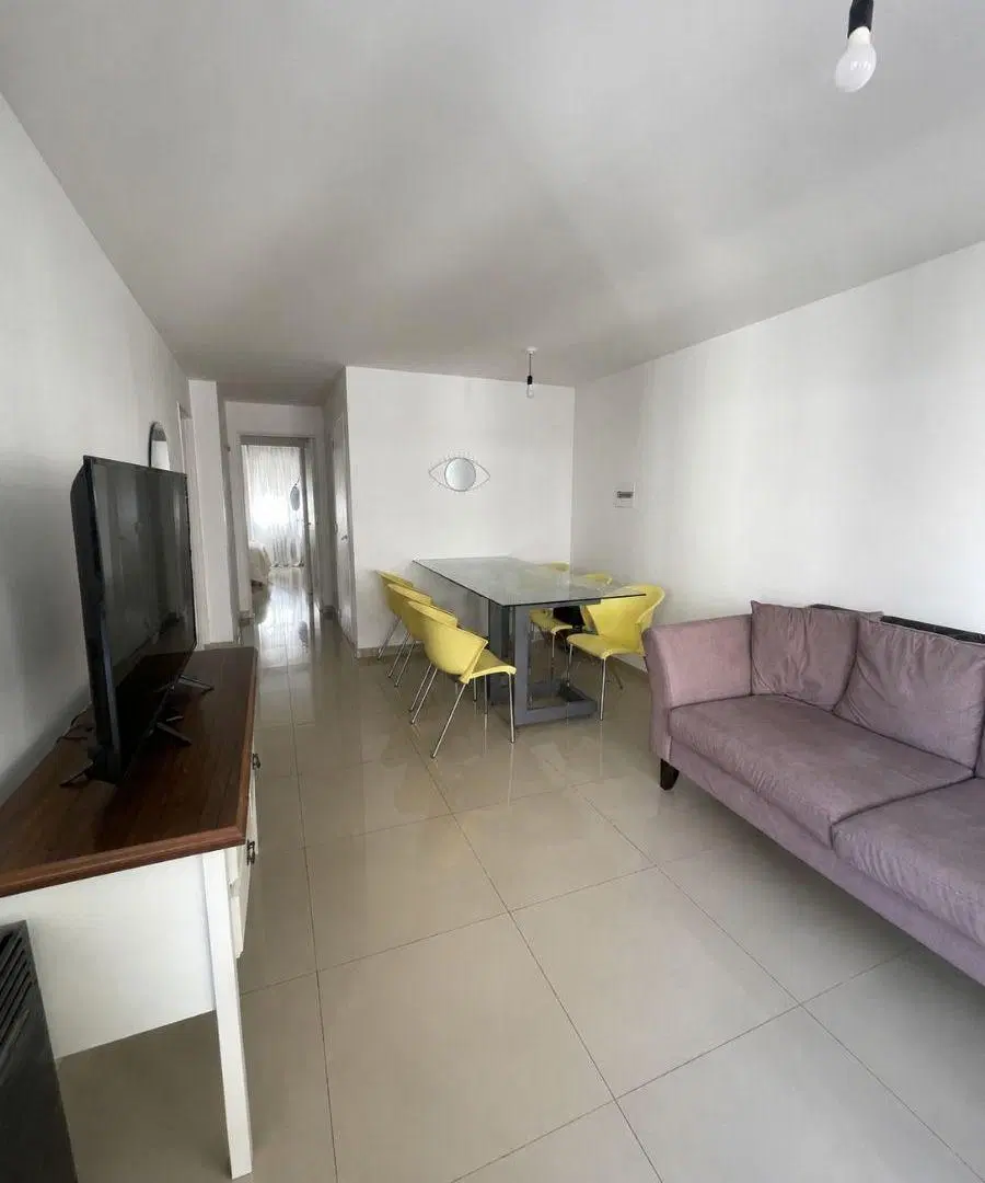 Un Dormitorio con Gran Balcón en Nueva Córdoba 1
