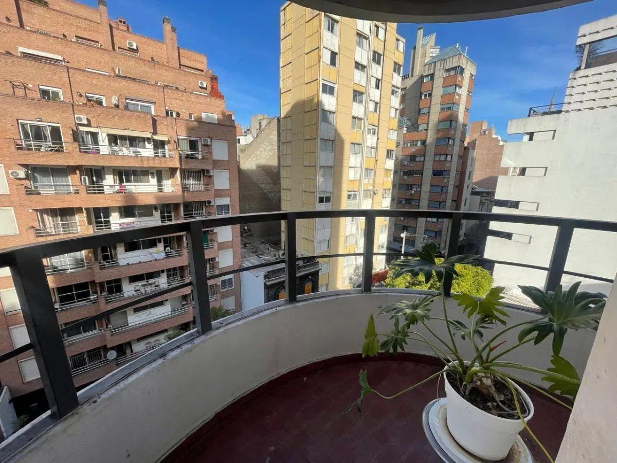 Un Dormitorio con Gran Balcón en Nueva Córdoba 5