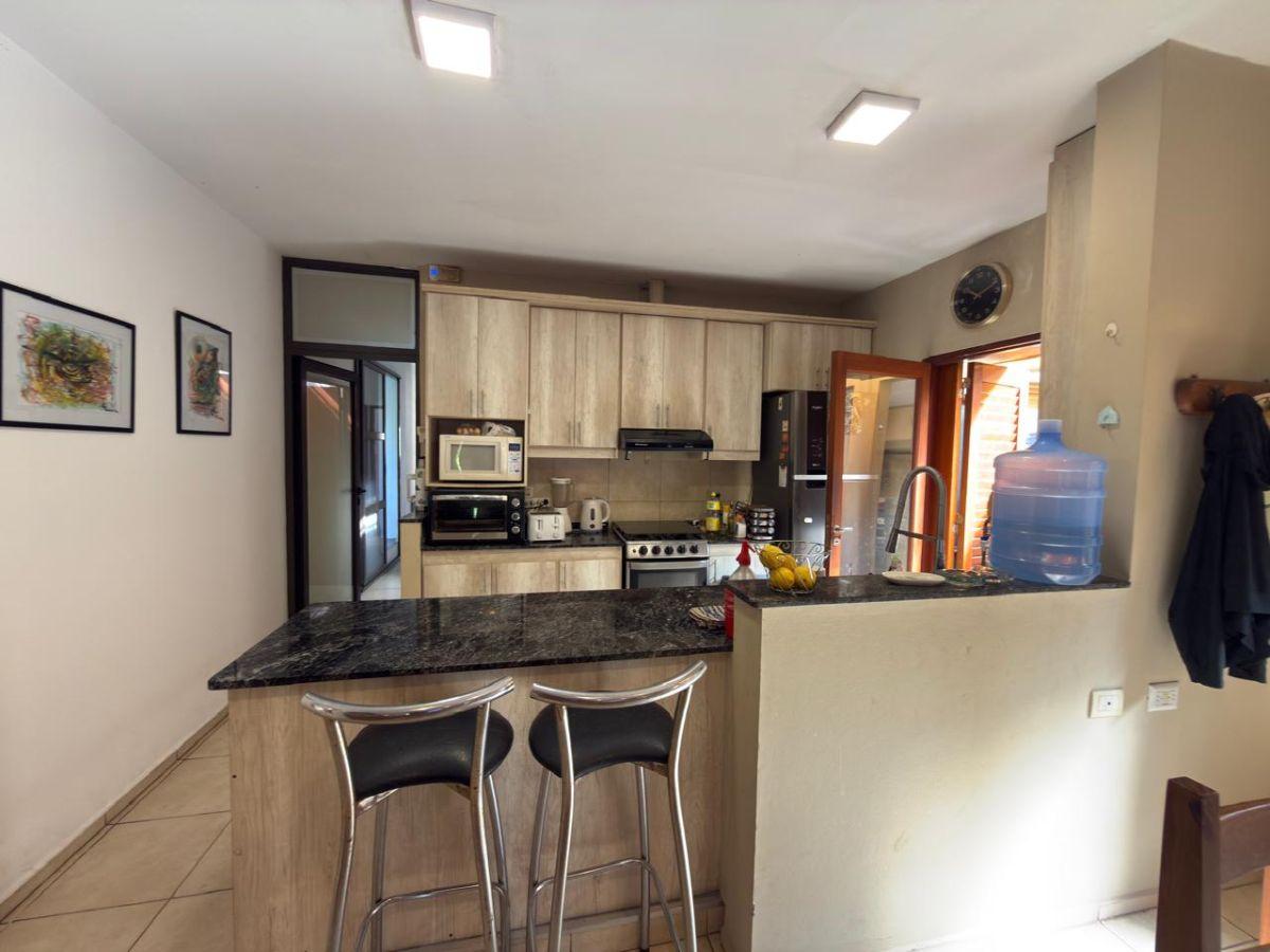 Foto de Espectacular casa con pileta y quincho | 3 dorm. | Villa Allende, imagen 2