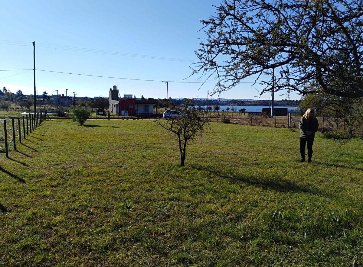 Foto de TERRENO EN VENTA EN LOS ESPINILLOS – 870 M² – VISTA AL LAGO, imagen 3