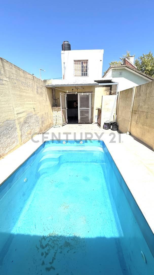 Foto de PH CON PATIO Y PISCINA EN ZONA TRANQUILA - VENADO TUERTO, imagen 3