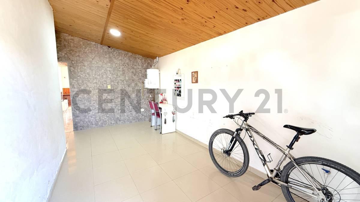 Foto de PH CON PATIO Y PISCINA EN ZONA TRANQUILA - VENADO TUERTO, imagen 2