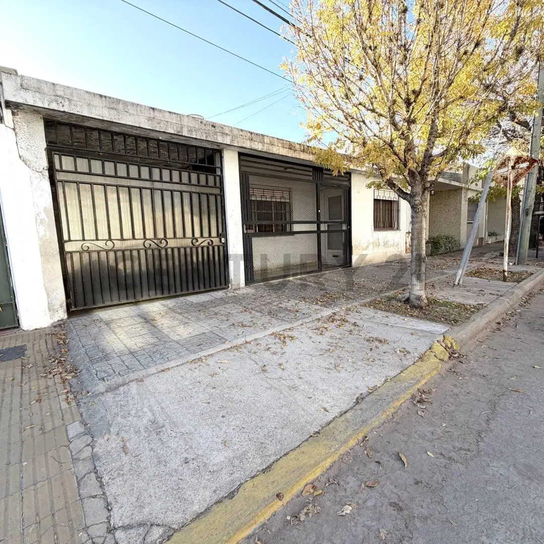 Propiedad con gran potencial en ubicación estratégica – Ideal vivienda o consultorios|Venado Tuerto 3