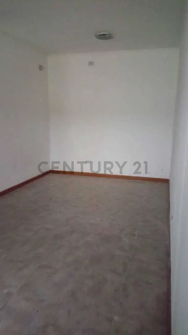 MONOAMBIENTE EN PLANTA BAJA -  EXCELENTE UBICACION - VENADO TUERTO 2