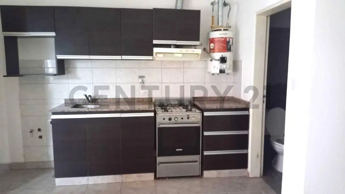 MONOAMBIENTE EN PLANTA BAJA -  EXCELENTE UBICACION - VENADO TUERTO 4
